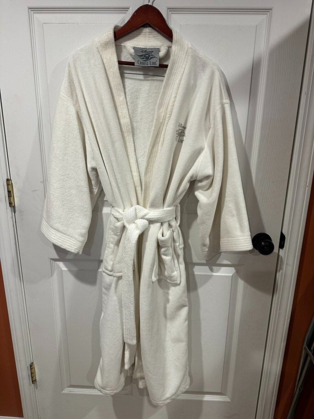 Disney Cruise Line Robe Unisex One Size White Plush Soft Terry 340/341